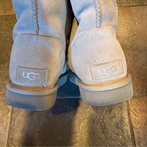 UGG Classic Sequin Stars boots, gray suede, fur lined, size 8, comfy - Picture 3 of 13